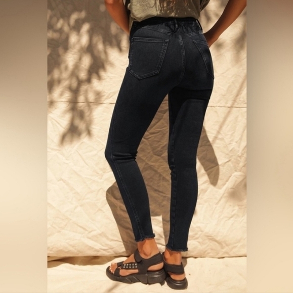 Free People Cropped Raw Hem Jeans - Picture 2 of 8